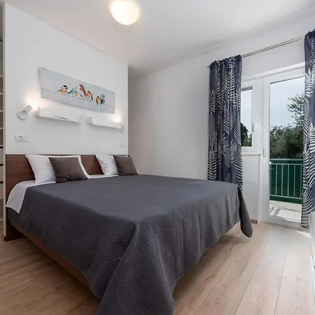 Дом отдыха Paloma With Pool Сукошан