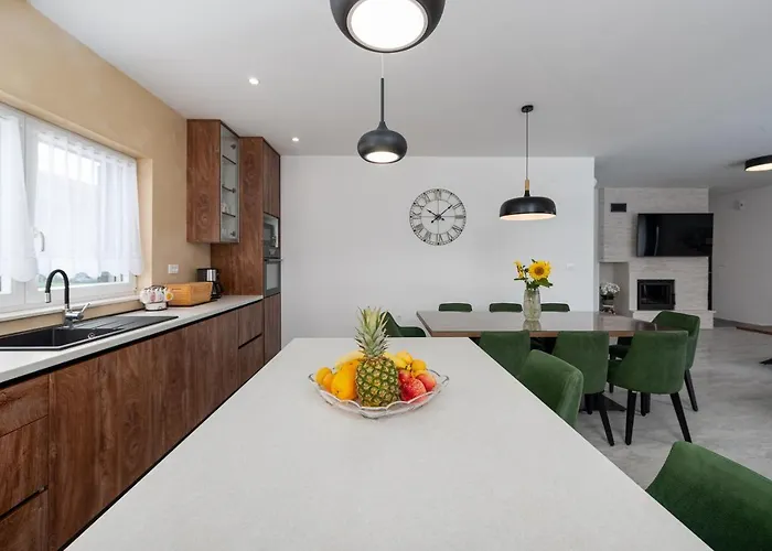 Paloma With Pool Дом отдыха