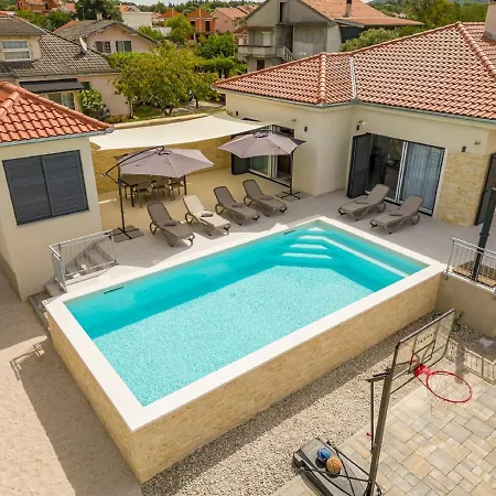 Holiday home Paloma With Pool Sukosan